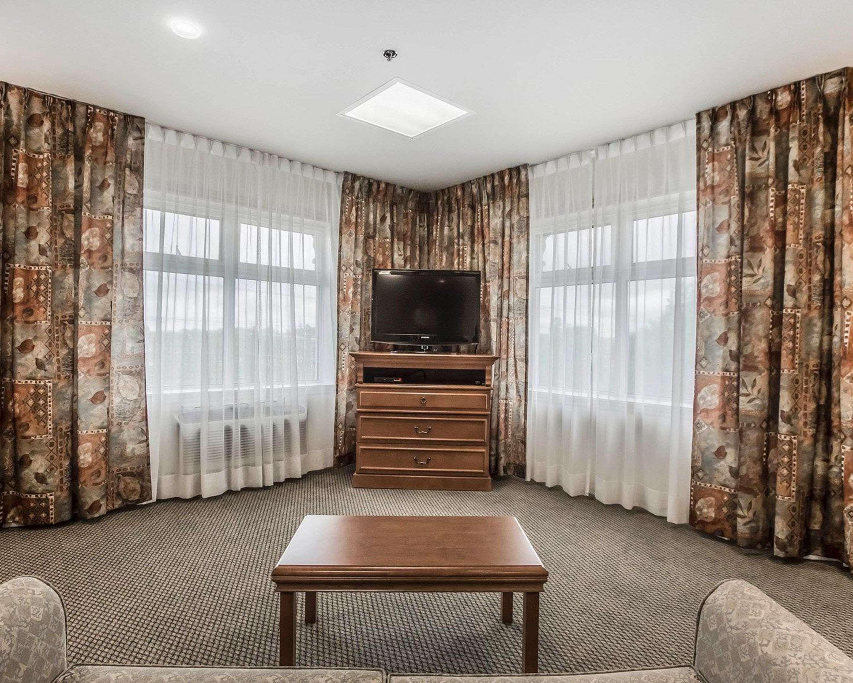 Quality Suites Drummondville Exterior foto